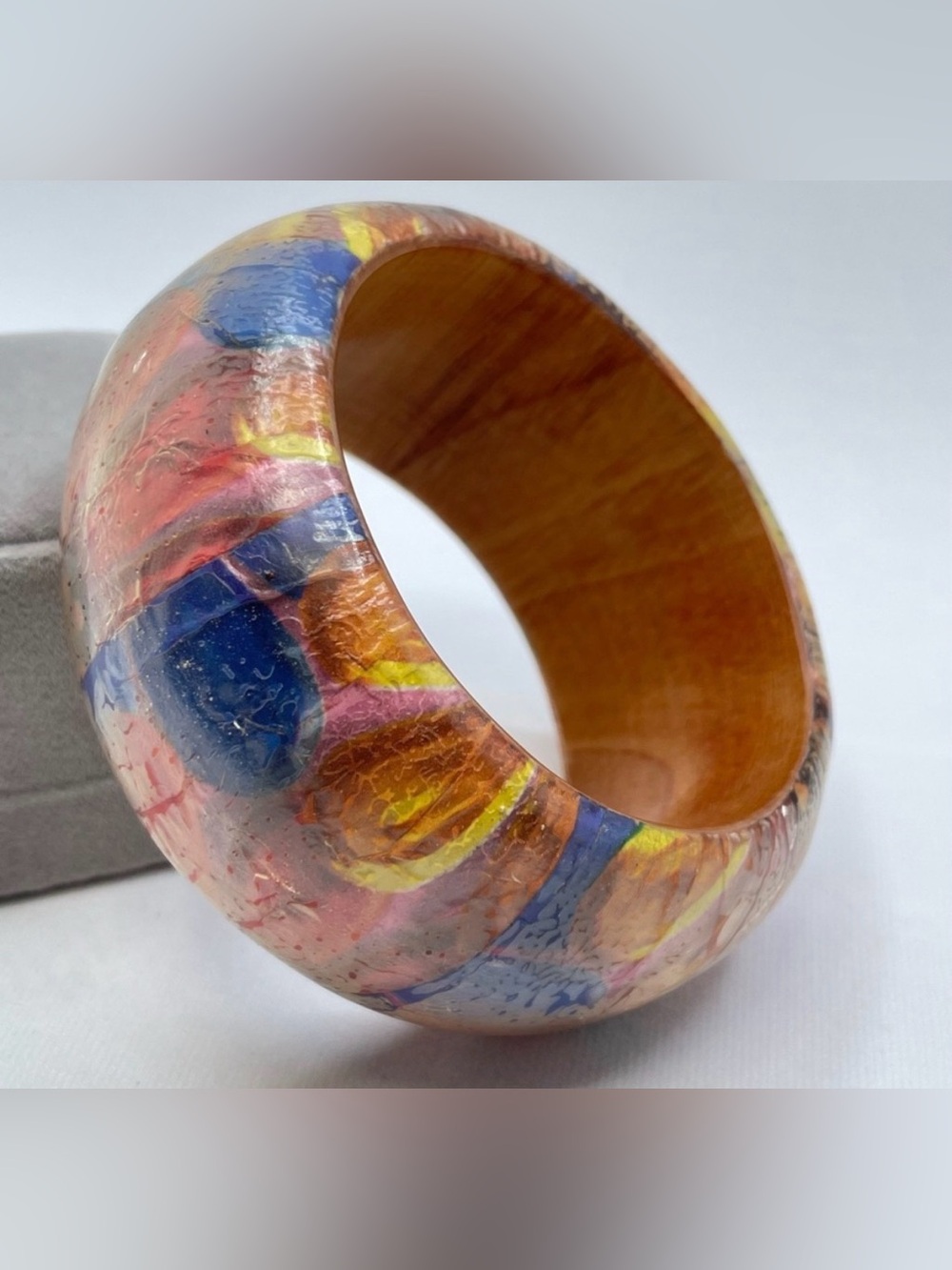 Vintage Wood Lucite Floral Bangle Bold Wide Statement Retro Bracelet